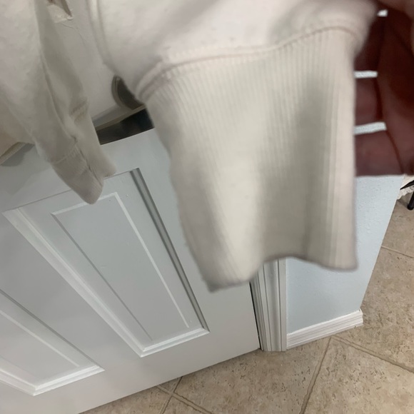 Lou & Grey oversized, cream sweatshirt with pink & red stars. Size L - Picture 6 of 11